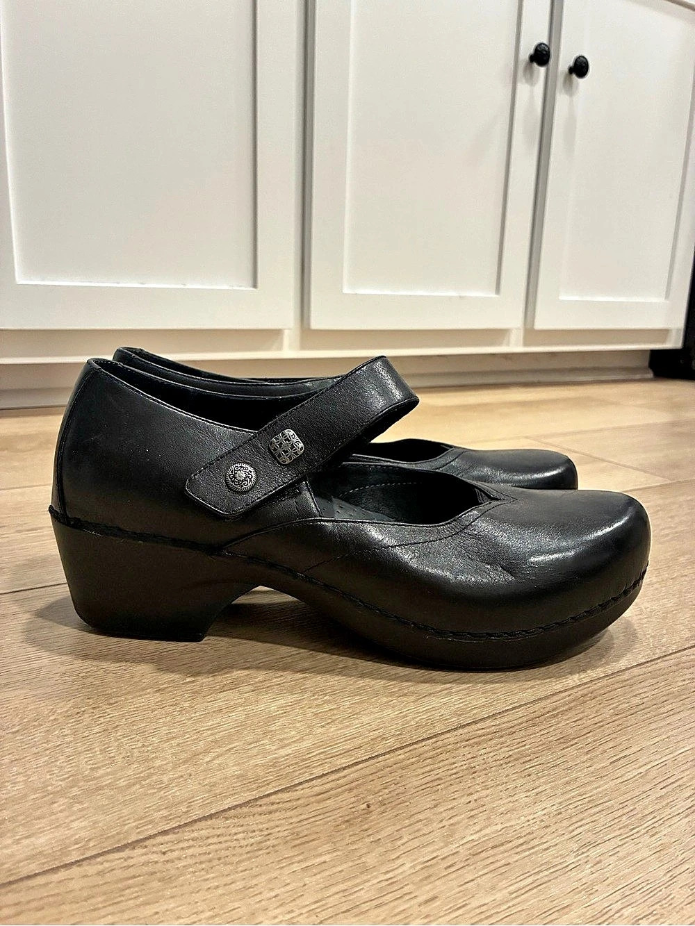 Dansko Women’s Tandy Mary Jane Clog Black Leather Size 42/11.5-12